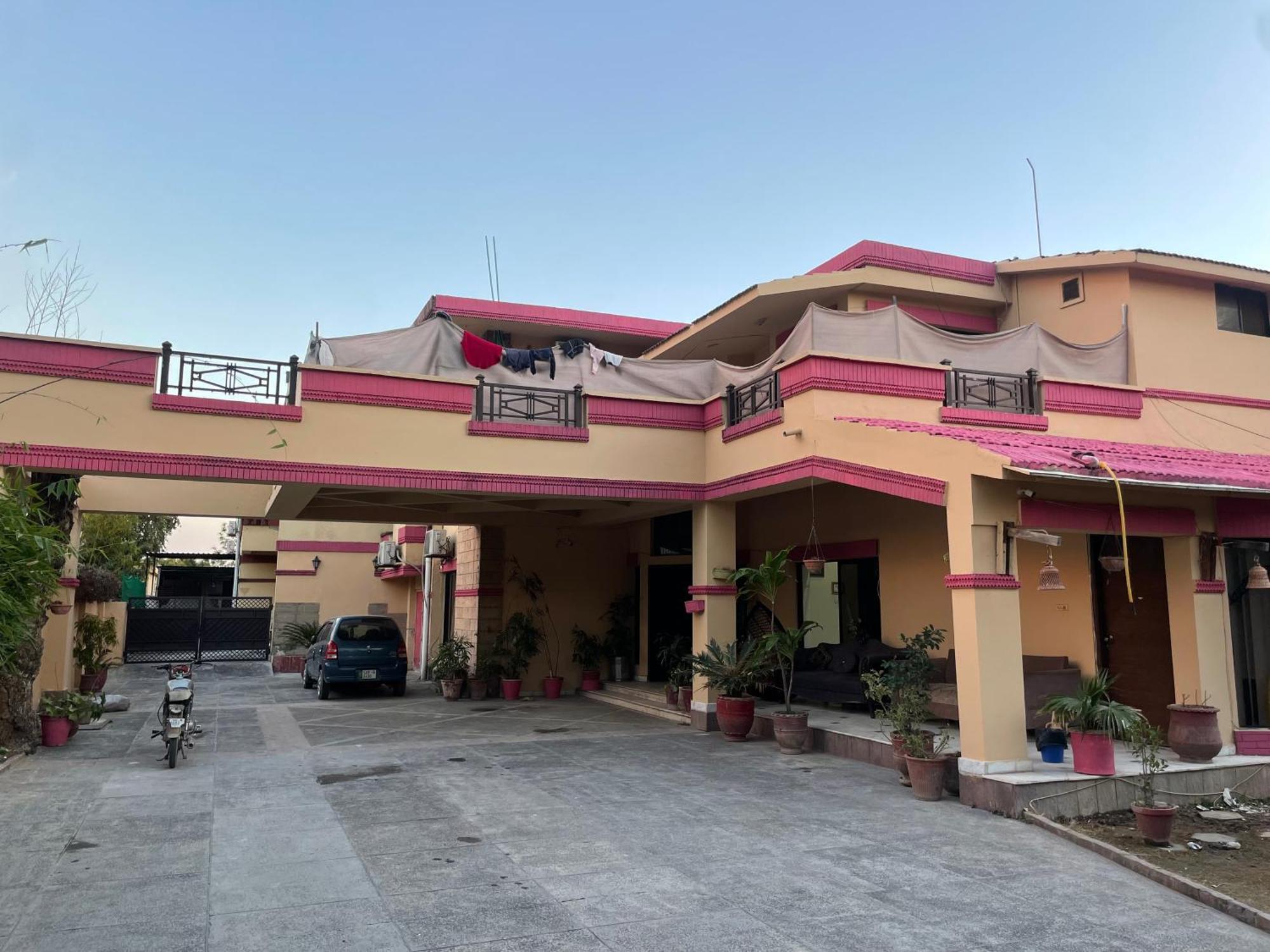 Casa Blanca Boutique Guest House Islamabad Ngoại thất bức ảnh