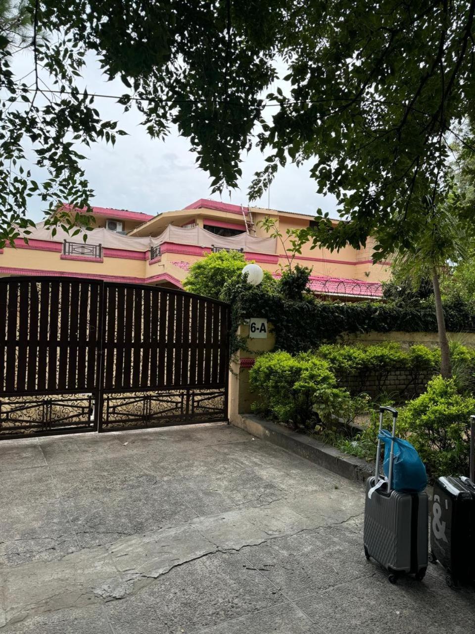 Casa Blanca Boutique Guest House Islamabad Ngoại thất bức ảnh